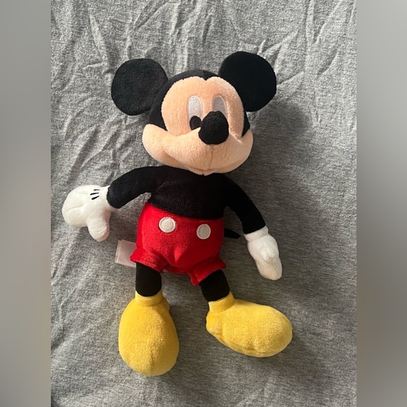 Small Mickey Mouse stuff animal with little bean bag in butt - Picture 3 of 7